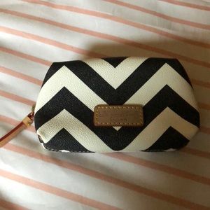 Dooney and bourke chevron small cosmetic bag